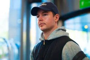 Sources : 100 Thieves proche de signer device